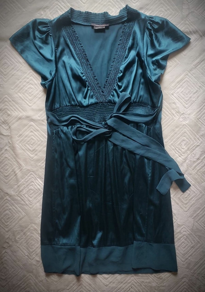 BCBG silk like dress size M